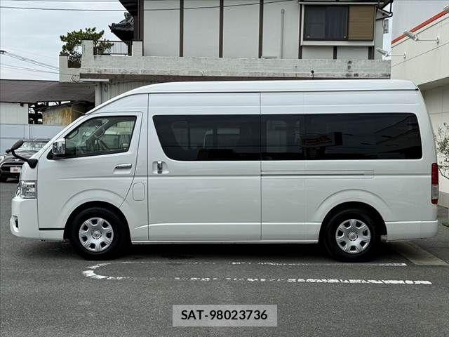 Toyota HIACE WAGON 2025-08 8829317-10