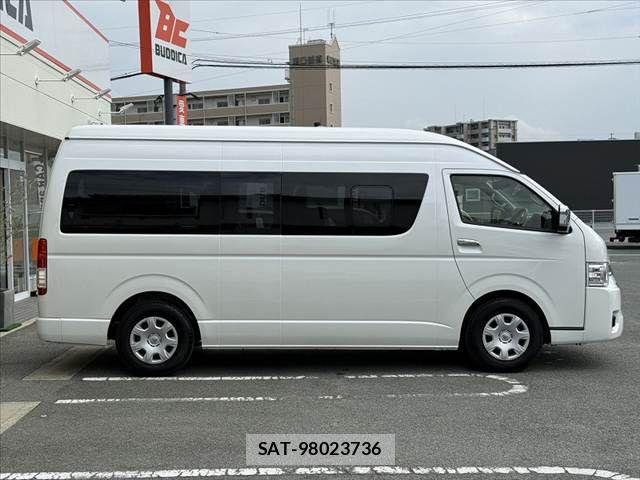 Toyota HIACE WAGON 2025-08 8829317-11