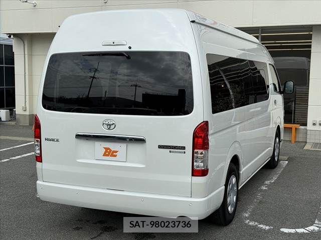 Toyota HIACE WAGON 2025-08 8829317-12