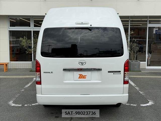 Toyota HIACE WAGON 2025-08 8829317-13