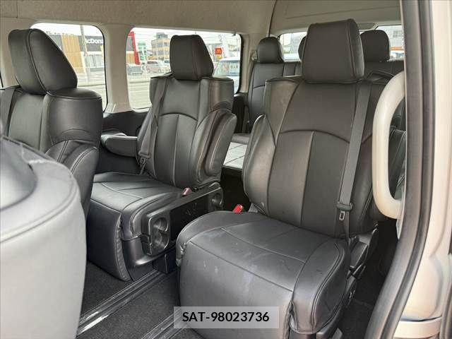 Toyota HIACE WAGON 2025-08 8829317-20
