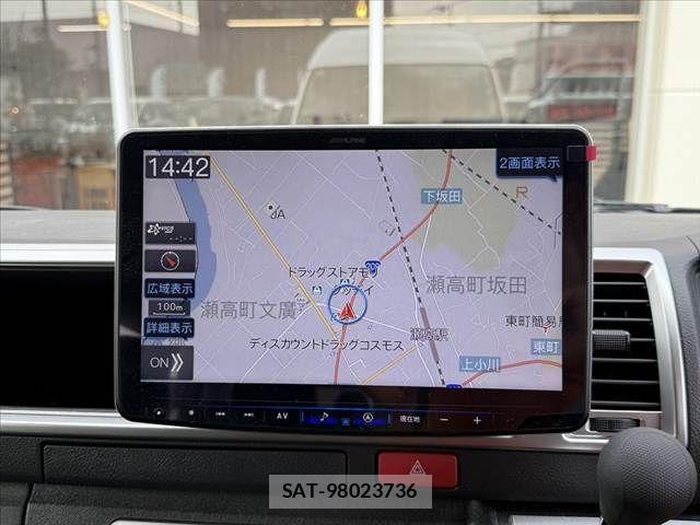 Toyota HIACE WAGON 2025-08 8829317-4