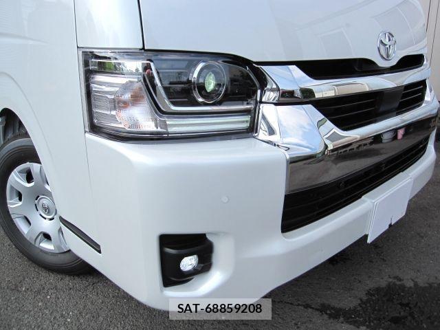 Toyota HIACE WAGON 2026-07 8829318-9
