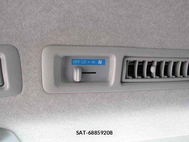 Toyota HIACE WAGON 2026-07 8829318-16