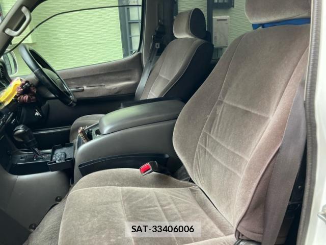 Toyota HIACE WAGON 1997-02 8829322-10