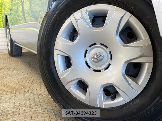 Toyota HIACE WAGON 2018-02 8829319-13