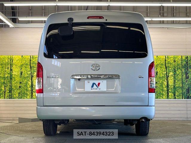 Toyota HIACE WAGON 2018-02 8829319-15
