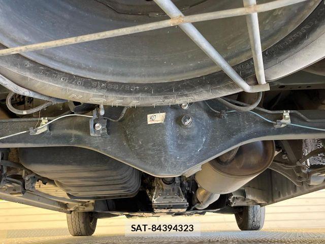Toyota HIACE WAGON 2018-02 8829319-19