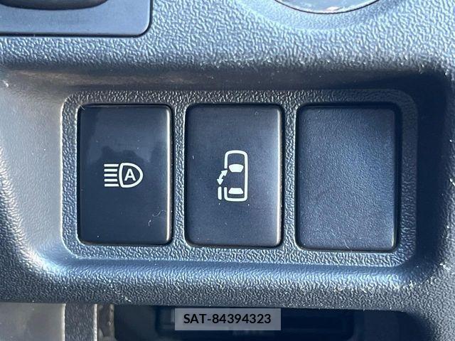 Toyota HIACE WAGON 2018-02 8829319-4