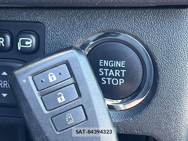 Toyota HIACE WAGON 2018-02 8829319-6
