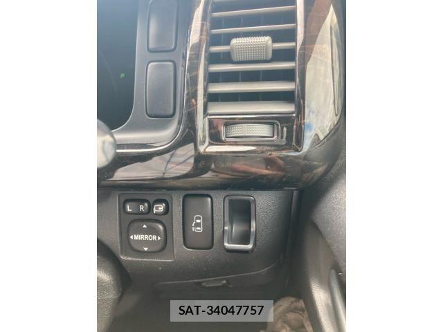 Toyota HIACE WAGON 2012-02 8829320-7