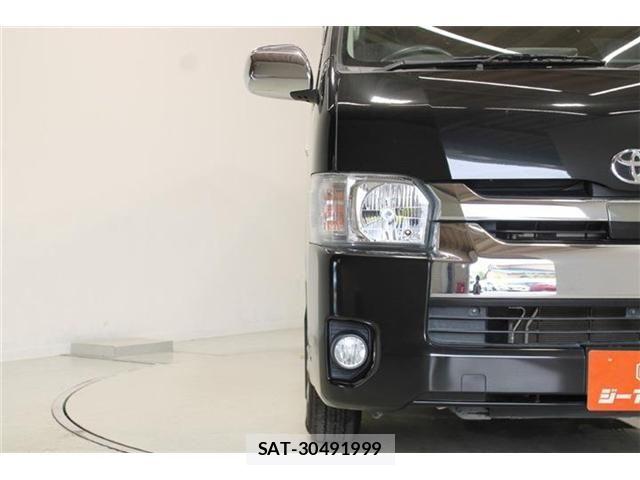 Toyota HIACE WAGON 2019-03 8880015-15