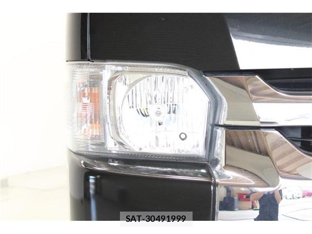 Toyota HIACE WAGON 2019-03 8880015-16