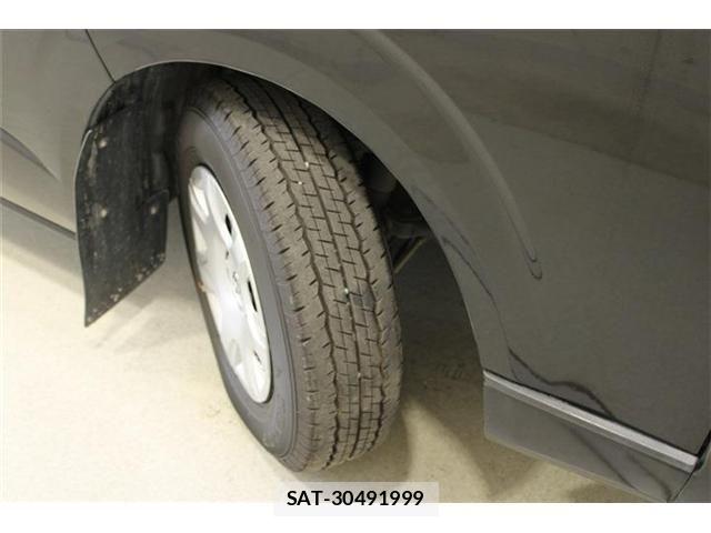 Toyota HIACE WAGON 2019-03 8880015-27