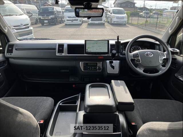 Toyota HIACE WAGON 2023-12 8880014-10