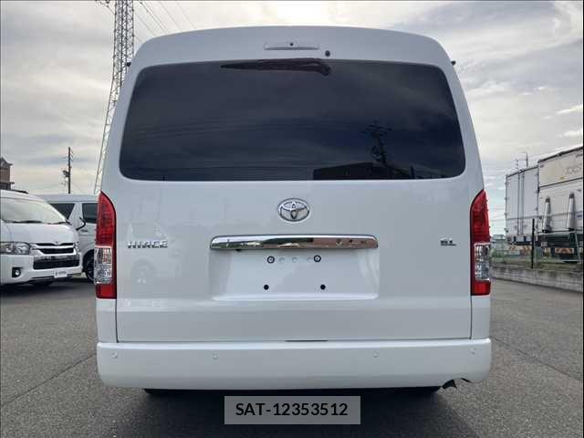 Toyota HIACE WAGON 2023-12 8880014-17