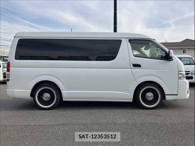 Toyota HIACE WAGON 2023-12 8880014-18