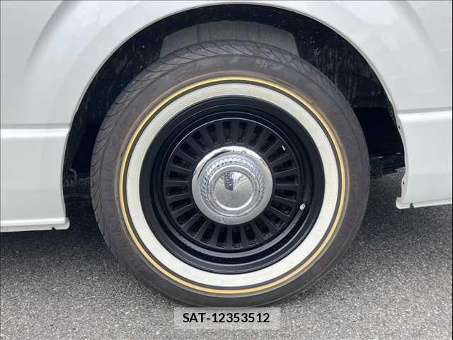 Toyota HIACE WAGON 2023-12 8880014-20