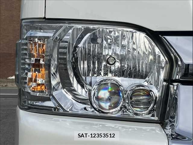 Toyota HIACE WAGON 2023-12 8880014-24
