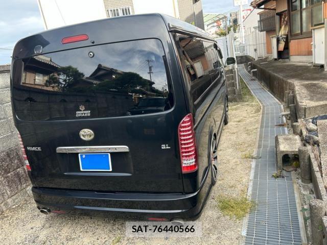 Toyota HIACE WAGON 2015-03 8883696-3