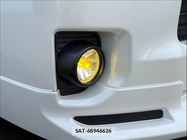 Toyota HIACE WAGON 2015-09 8883697-29