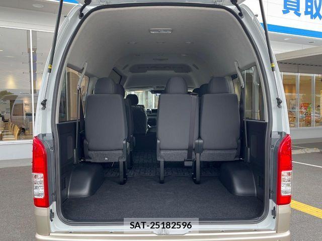 Toyota HIACE WAGON 2026-06 8883694-10