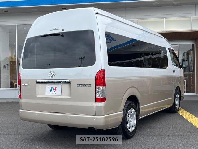 Toyota HIACE WAGON 2026-06 8883694-16