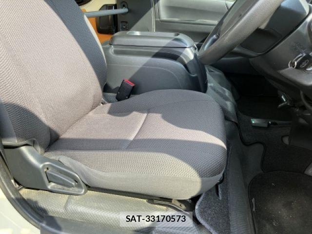 Toyota HIACE WAGON 2014-04 1052724-18