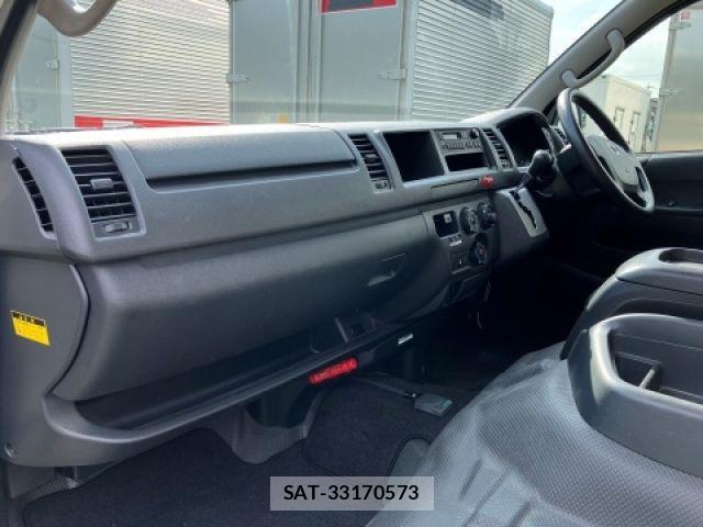 Toyota HIACE WAGON 2014-04 1052724-20