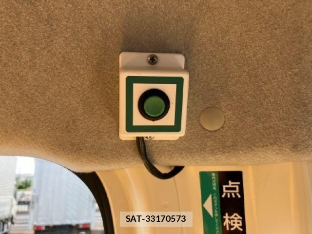 Toyota HIACE WAGON 2014-04 1052724-26