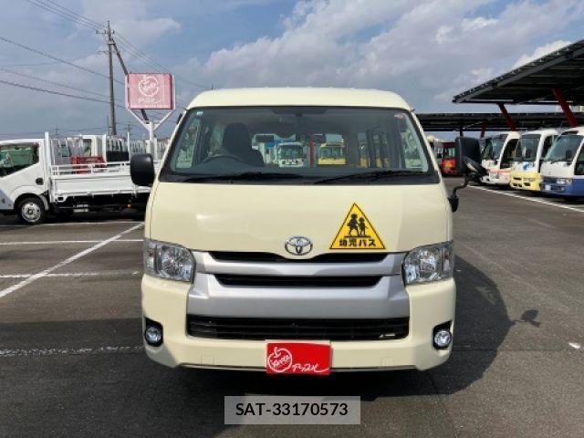 Toyota HIACE WAGON 2014-04 1052724-2