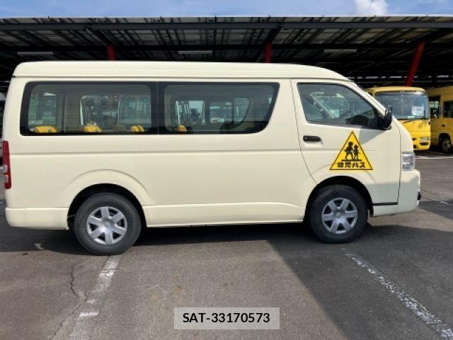Toyota HIACE WAGON 2014-04 1052724-5