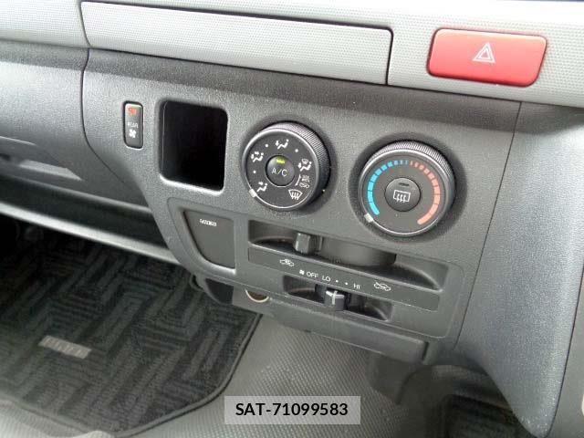 Toyota HIACE WAGON 2006-11 1299331-7