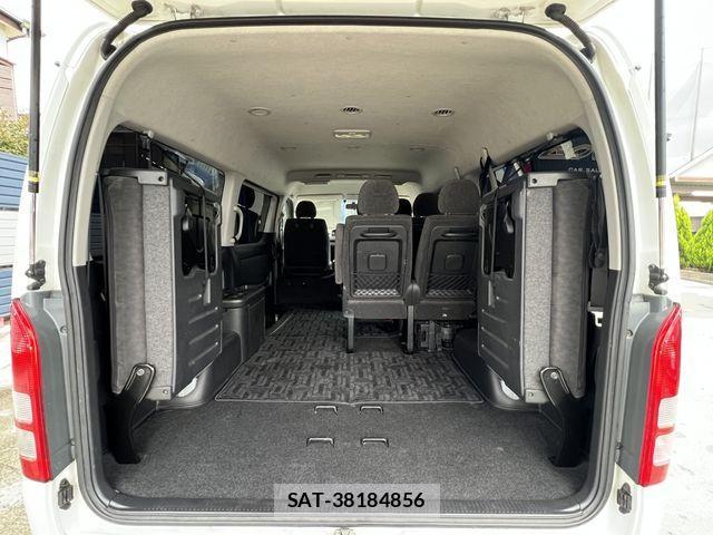 Toyota HIACE WAGON 2010-11 1331168-20