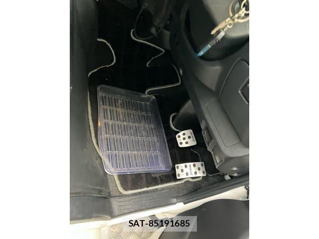 Toyota HIACE WAGON 2011-04 1321821-12