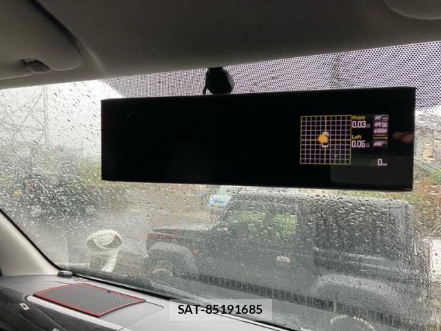 Toyota HIACE WAGON 2011-04 1321821-22