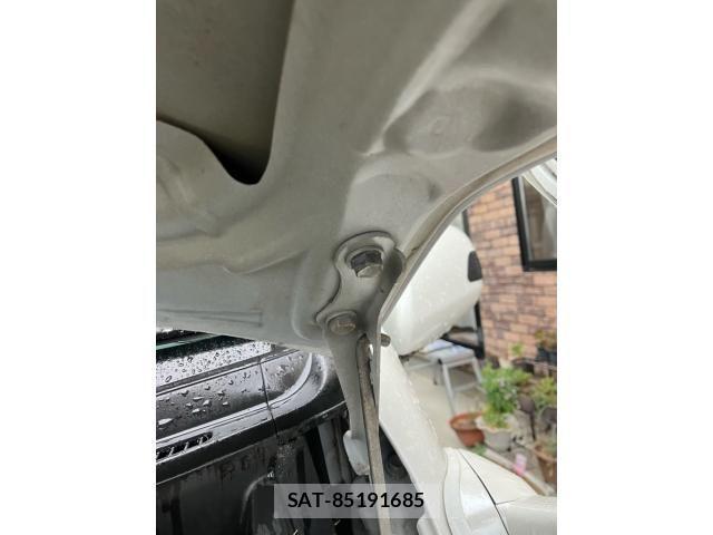 Toyota HIACE WAGON 2011-04 1321821-27