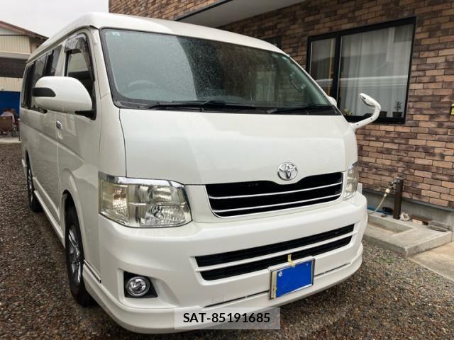 Toyota HIACE WAGON 2011-04 1321821-1