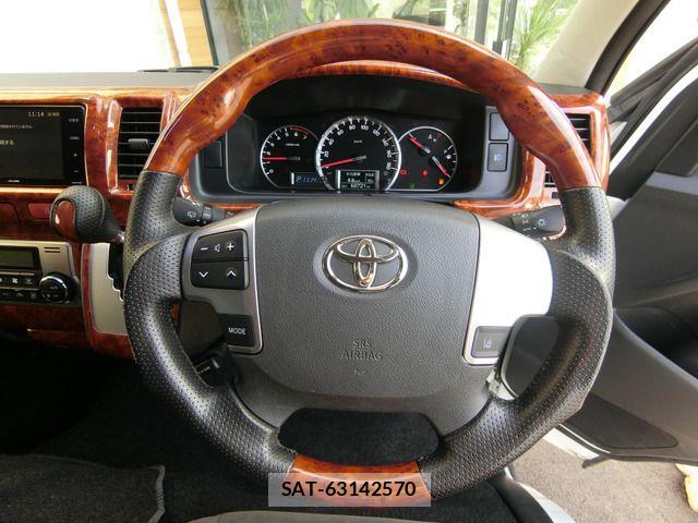 Toyota HIACE WAGON 2020-04 1428726-16