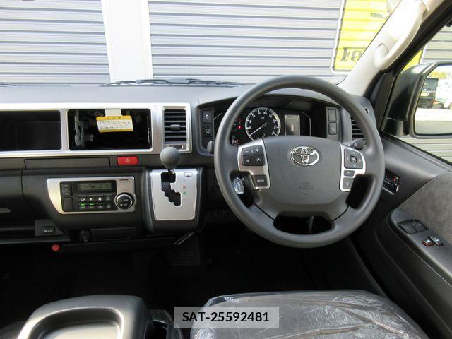 Toyota HIACE WAGON 2025-11 1428730-14