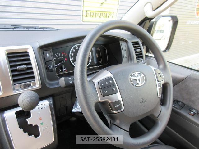 Toyota HIACE WAGON 2025-11 1428730-15