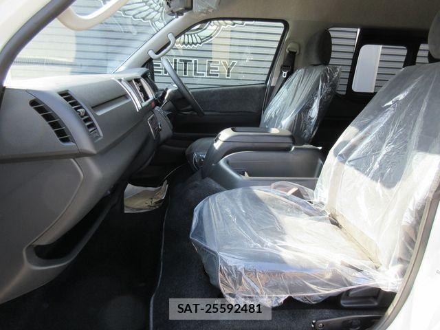Toyota HIACE WAGON 2025-11 1428730-20