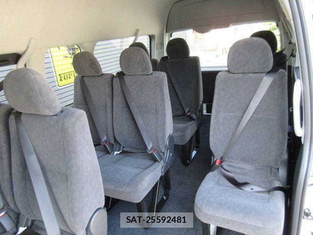 Toyota HIACE WAGON 2025-11 1428730-26