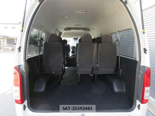Toyota HIACE WAGON 2025-11 1428730-28