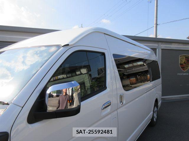 Toyota HIACE WAGON 2025-11 1428730-8