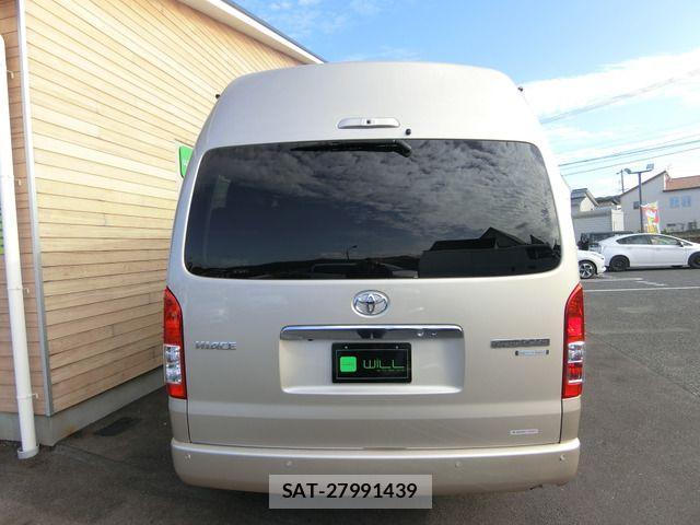 Toyota HIACE WAGON 2023-03 1445716-1