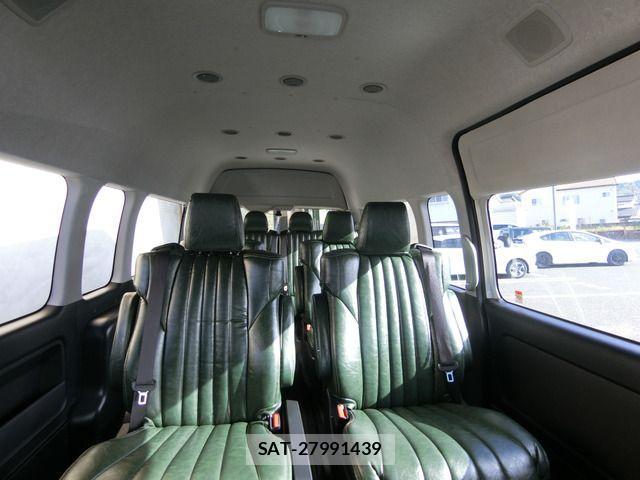 Toyota HIACE WAGON 2023-03 1445716-6