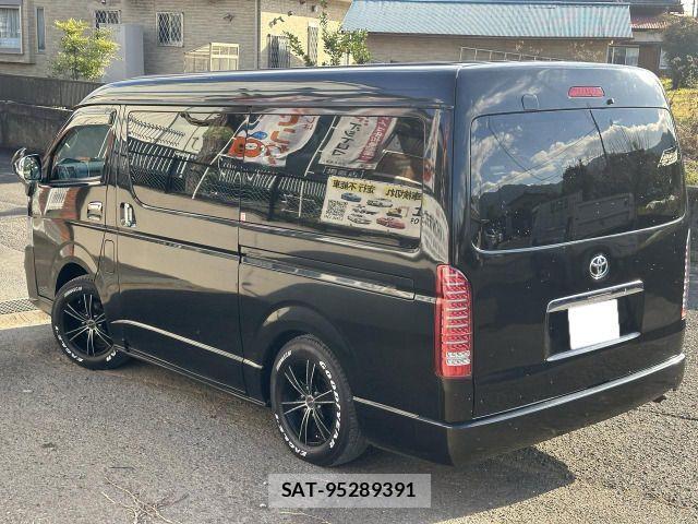 Toyota HIACE WAGON 2010-11 1846735-4