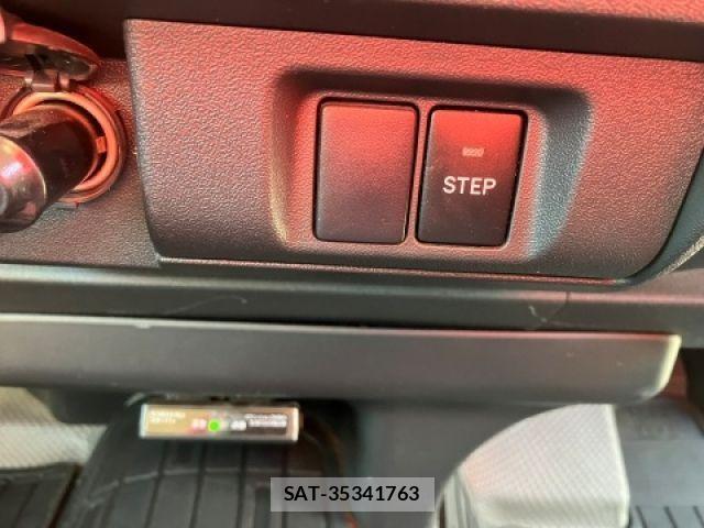 Toyota HIACE WAGON 2020-01 2728140-16