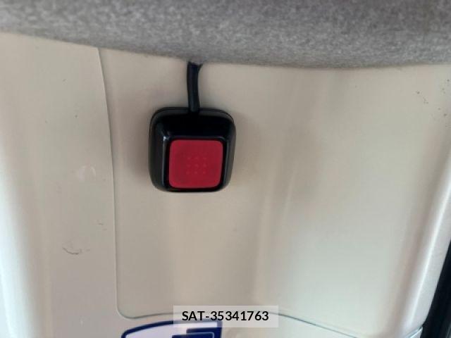Toyota HIACE WAGON 2020-01 2728140-26